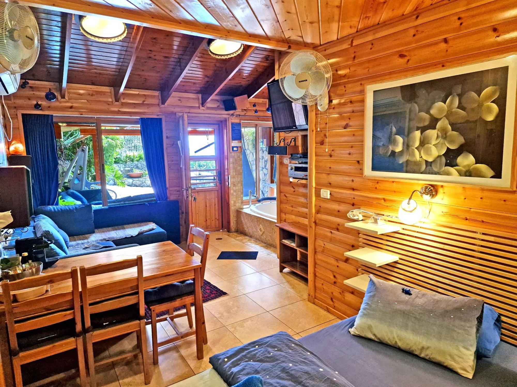 Ohn-Bar Guesthouse อามิริม ภายนอก รูปภาพ