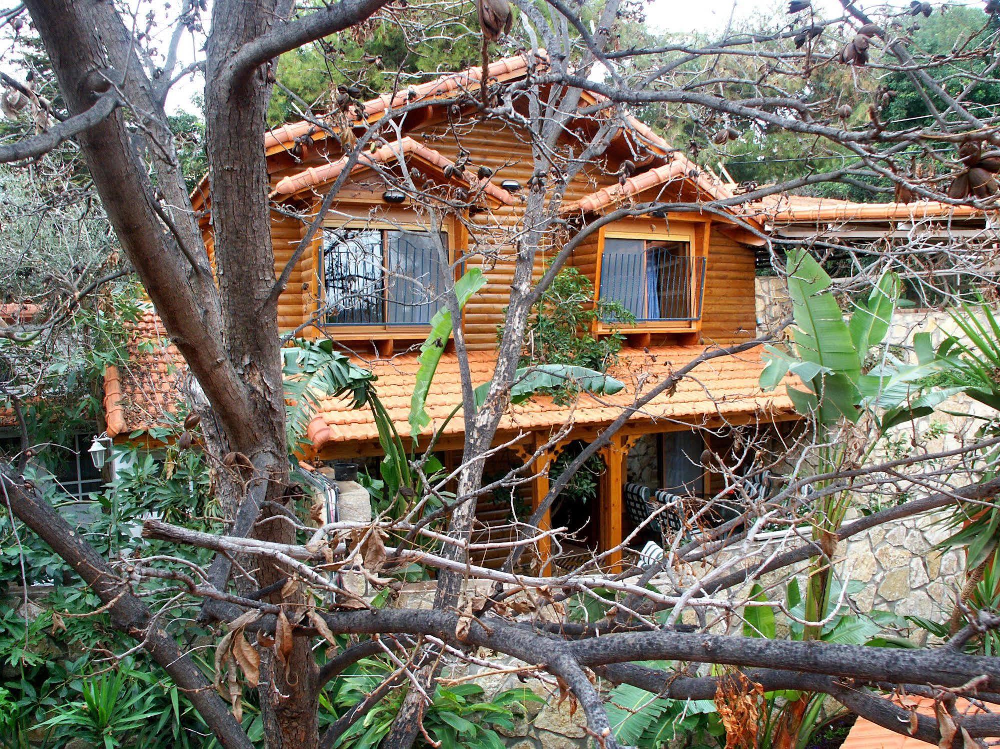 Ohn-Bar Guesthouse อามิริม ภายนอก รูปภาพ